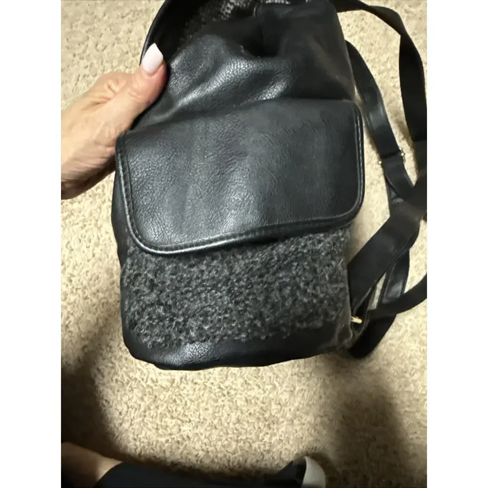 Big Buddha Black Grey Boucle Doris Faux Shearling Leather Flap Backpack X5504